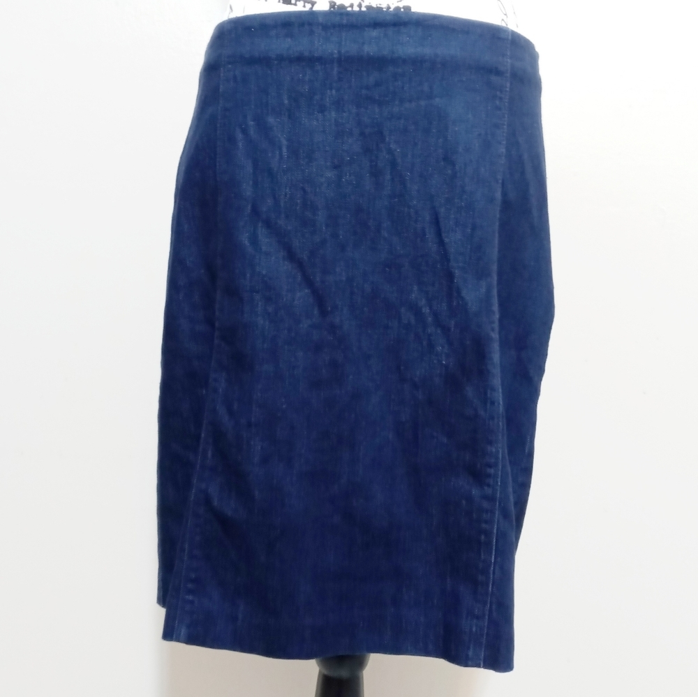 NWT J. Jill Missy Riverwash Denim 3 Button Skirt